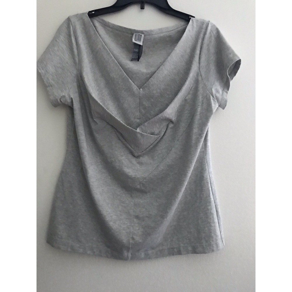 LUNN Women’s Gray Size 5(XXL) V- Z Neck Top